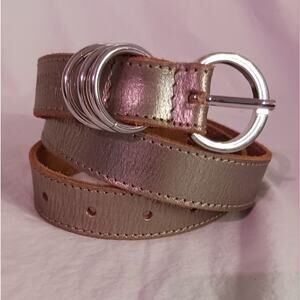 Kenneth Cole Reaction bronze metalic leather belt. Size S